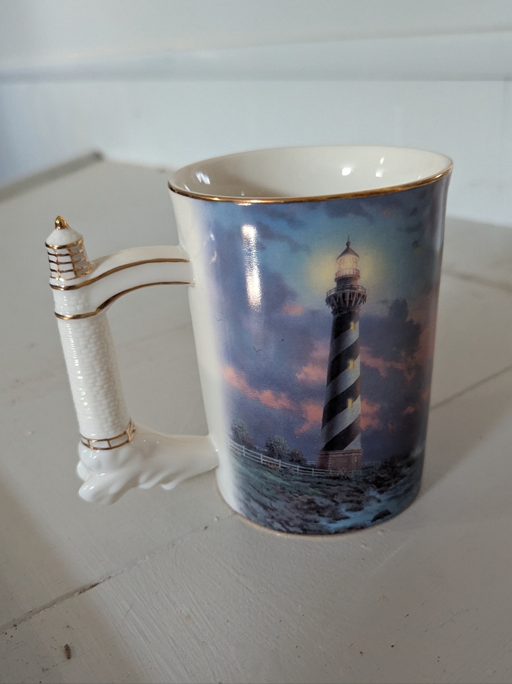 Thomas Kinkade Cape Hatteras 2003 Porcelain Mug With Lighthouse Handle